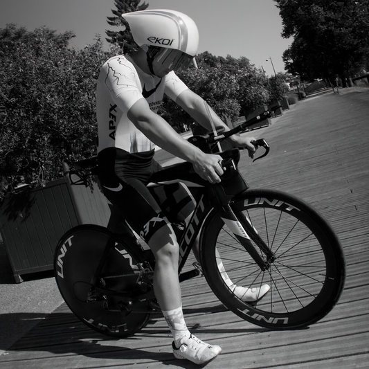 5 Erreurs Fatales à Éviter Lors du Montage de Roues Vélo Carbone