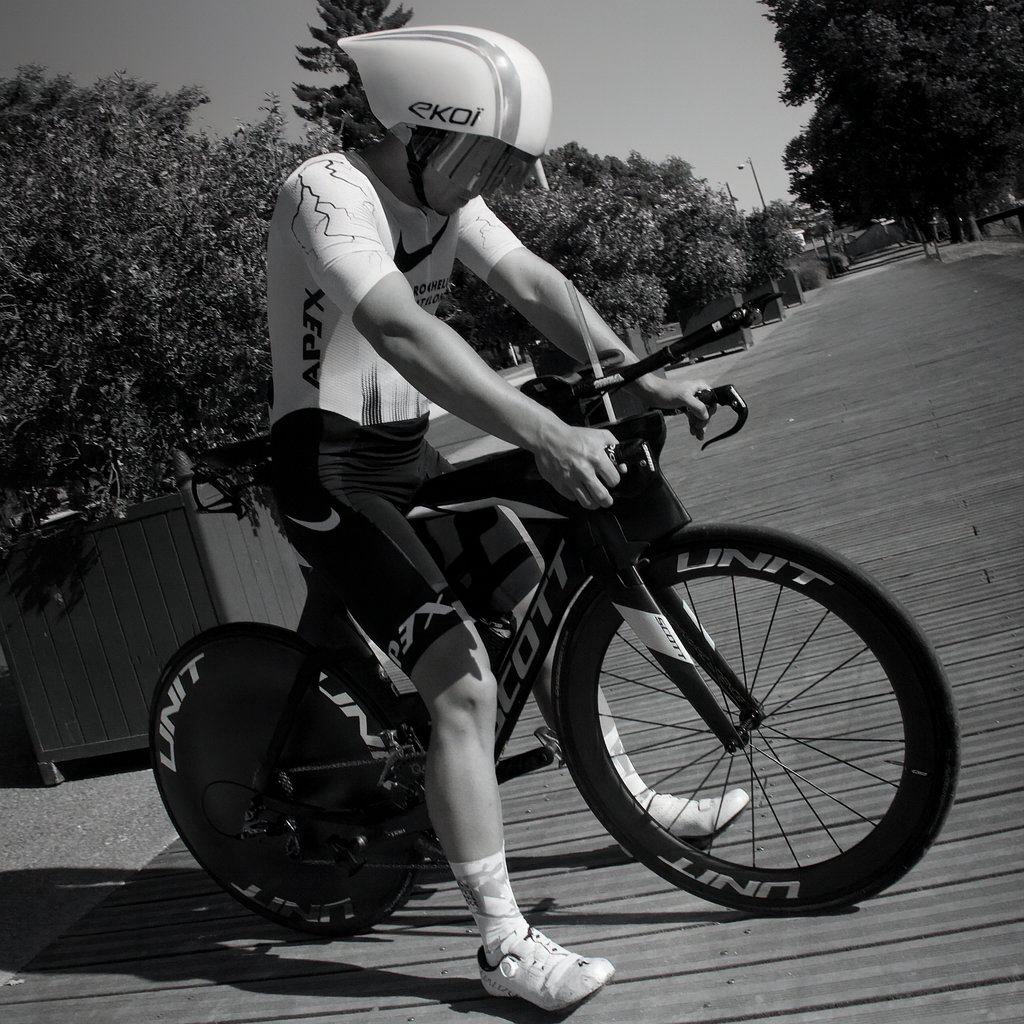 5 Erreurs Fatales à Éviter Lors du Montage de Roues Vélo Carbone