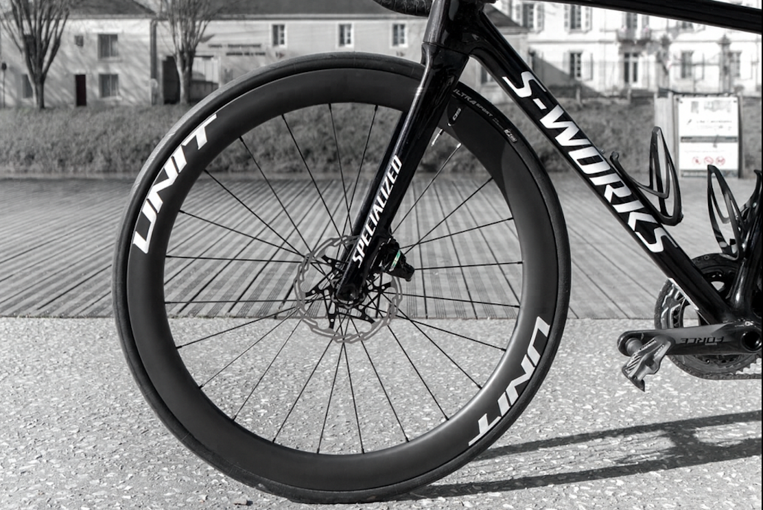 Pourquoi choisir des roues en carbone pour votre vélo ?
