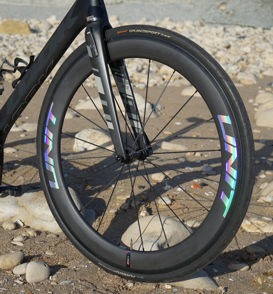 Pourquoi personnaliser ses roues carbone chez Unit Wheels ?